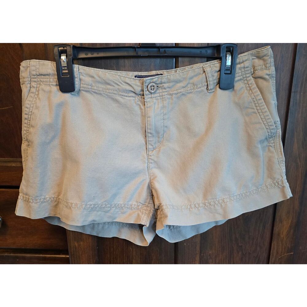 The North Face Linen Blend khaki shorts size 12